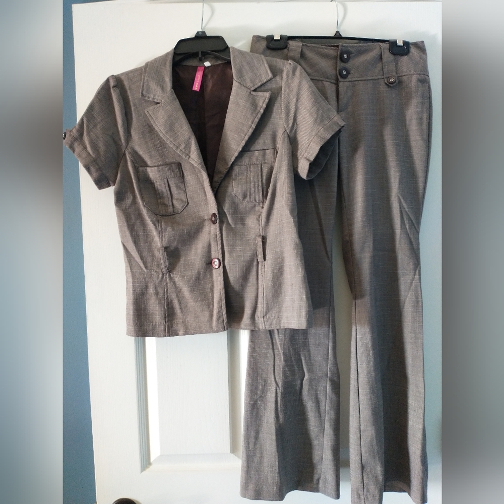 Lot of Two Women's Business Dress Suits Size 3 / Medium